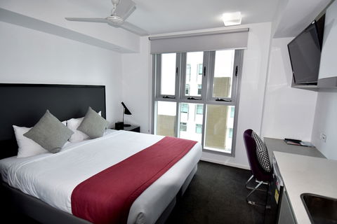 H On Mitchell Apartment Hotel - Accommodation Fremantle 5