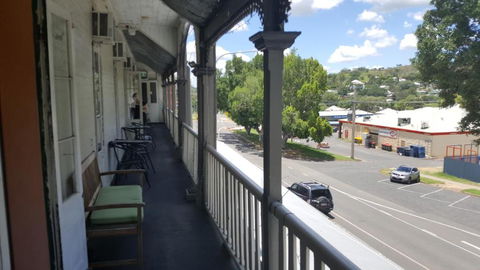 Grand Hotel Mount Morgan - Accommodation Fremantle 4