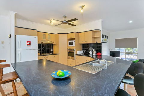 Beachcomber - Accommodation Fremantle 4
