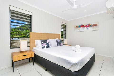Tranquil Palms At Trinity Beach - Accommodation Fremantle 4