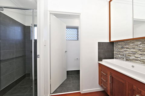 12th Tee Bed And Breakfast - Accommodation Fremantle 3