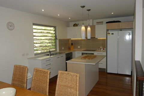 Allora 1 - Accommodation Fremantle 1