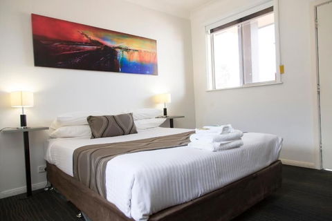 A-line Motel - Accommodation Fremantle 6