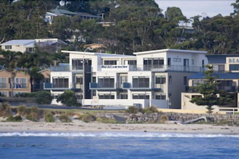 Mollymook Beachfront Executive Apartment - Accommodation Fremantle 5