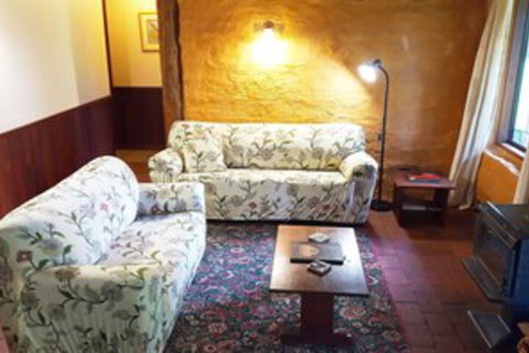 Treenbrook Cottages - Accommodation Fremantle 0