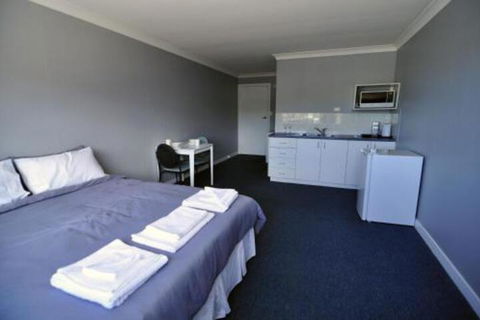 Bribie Island Square - Accommodation Fremantle 4
