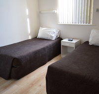 Glenelg Holiday Apartments- Corfu
