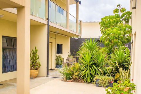 Atlantic West Beach Apartments - Accommodation Fremantle 2