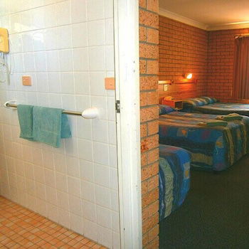 Aaron Inn Motel - Accommodation Fremantle 2