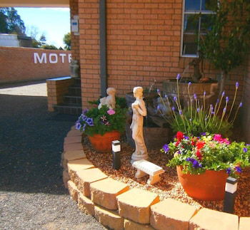 Aaron Inn Motel - Accommodation Fremantle 0