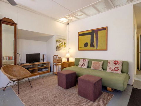 Eddies Place - Accommodation Fremantle 6