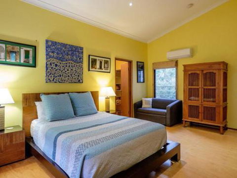 Five Bimba (Tractor House) - Accommodation Fremantle 0