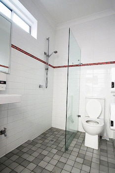 Zing Backpackers - Accommodation Fremantle 5
