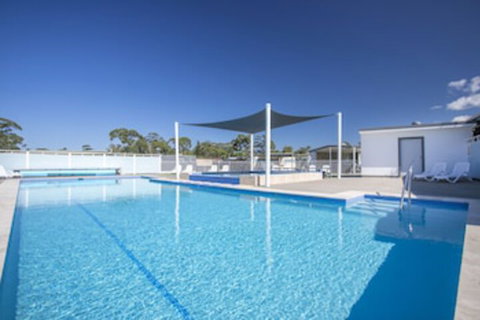 Lakeside Cabins & Holiday Village - Accommodation Fremantle 0