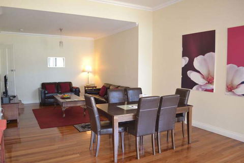 A Secret Garden - Accommodation Fremantle 6