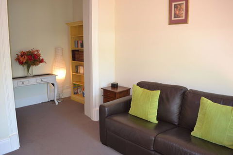 A Secret Garden - Accommodation Fremantle 7