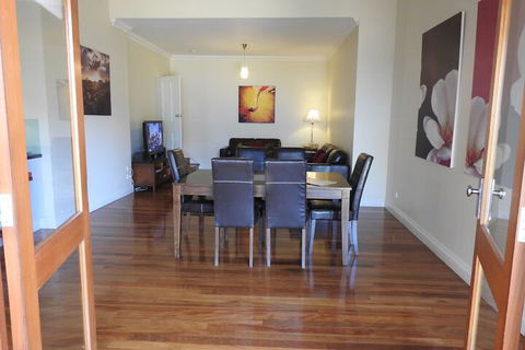 A Secret Garden - Accommodation Fremantle 2