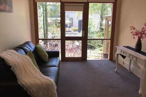 A Secret Garden - Accommodation Fremantle 1