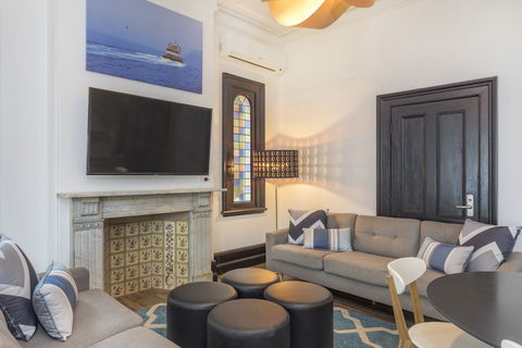 Dalziel Lodge - Accommodation Fremantle 6