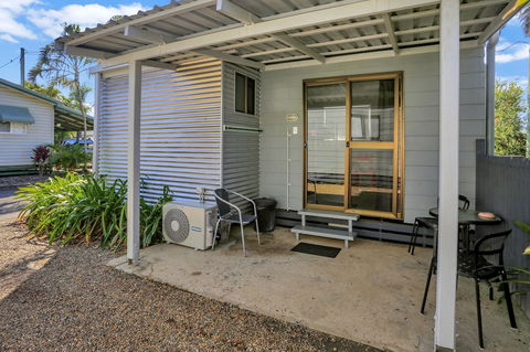 BIG4 Cane Village Holiday Park - Accommodation Fremantle 4