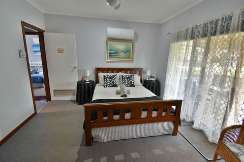 Dunelm House Bed And Breakfast - Accommodation Fremantle 6