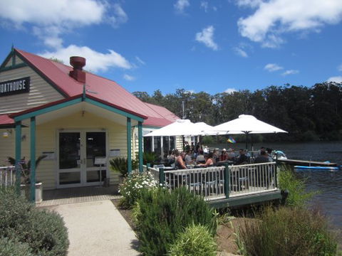 Boathouse Daylesford - Accommodation Fremantle 0
