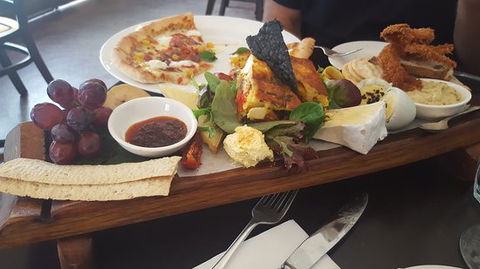 Flynn's Bistro - Accommodation Fremantle 0