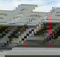 Antiques and Coffee - Accommodation Fremantle