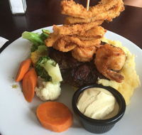 The Intersection Tavern - Accommodation Fremantle