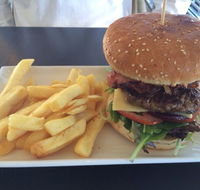 Jules by the Lake Cafe - Accommodation Fremantle