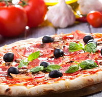 Golden Crust Pizza - Accommodation Fremantle