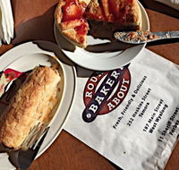 Round about Bakery - Accommodation Fremantle