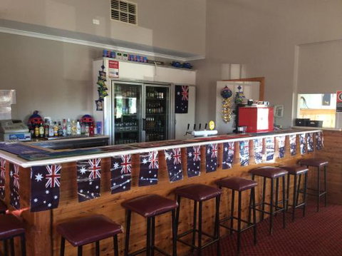 Ivanhoe Hotel Motel - Accommodation Fremantle 0