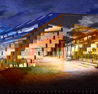 Fowles Wine - Accommodation Fremantle