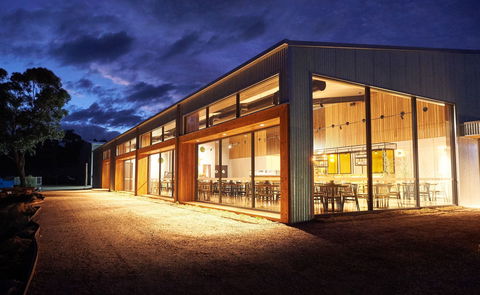 Fowles Wine - Accommodation Fremantle 0