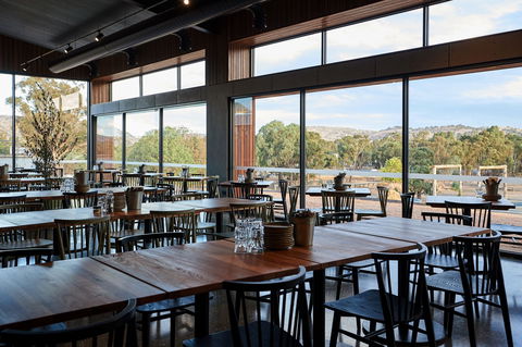 Fowles Wine - Accommodation Fremantle 2