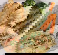 Henry's on Rouse - Accommodation Fremantle