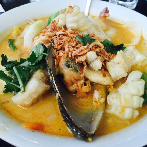 Absolute Thai - Tuggerah - Accommodation Fremantle 0