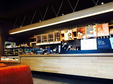 Starbucks - Ashmore - Accommodation Fremantle 0