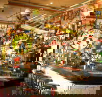 Friend in Hand Hotel - Accommodation Fremantle