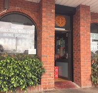 Hoolies Inn