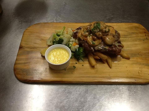 The Blue Parrot Cafe - Accommodation Fremantle 0