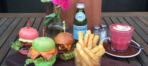 The Local Mbassy - Accommodation Fremantle 3