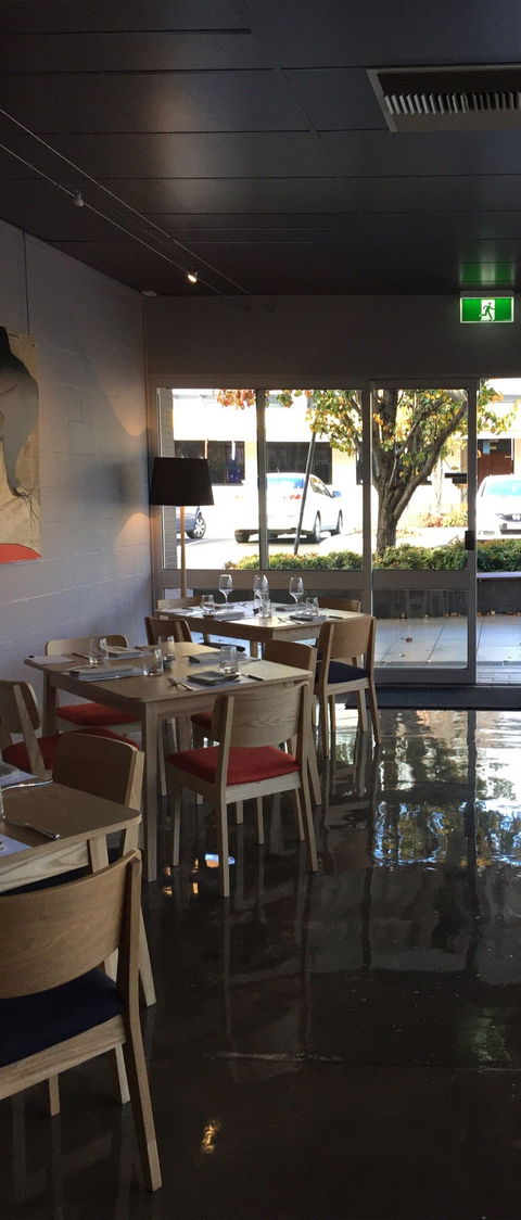 Zev's Bistro - Accommodation Fremantle 1