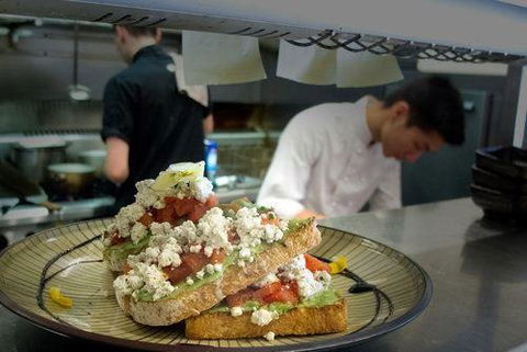Glen Iris Pantry - Accommodation Fremantle 13