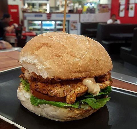 TUBE - The Ultimate Burger Experience - Accommodation Fremantle 5