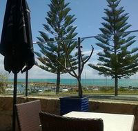 Oscar  Sons - Accommodation Fremantle