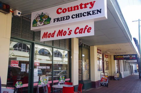 Mad Mo's - Accommodation Fremantle 0