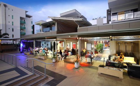 Smokey Joe's Cafe Bar & Grill The Ramada - Accommodation Fremantle 0