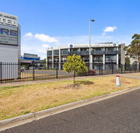 Quality Inn Taylors Lakes Motel - Accommodation Fremantle